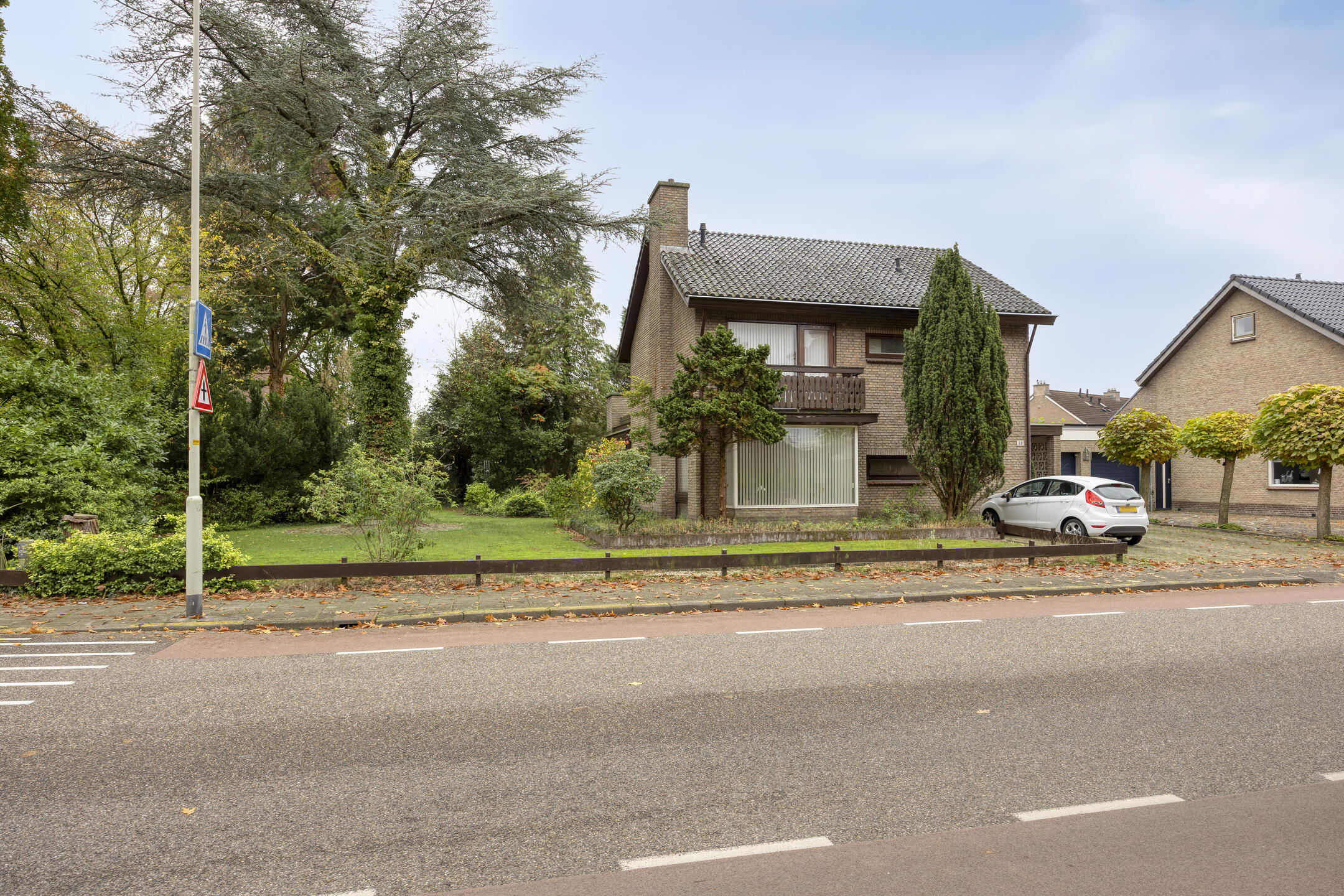 MN11800-18169-250122456