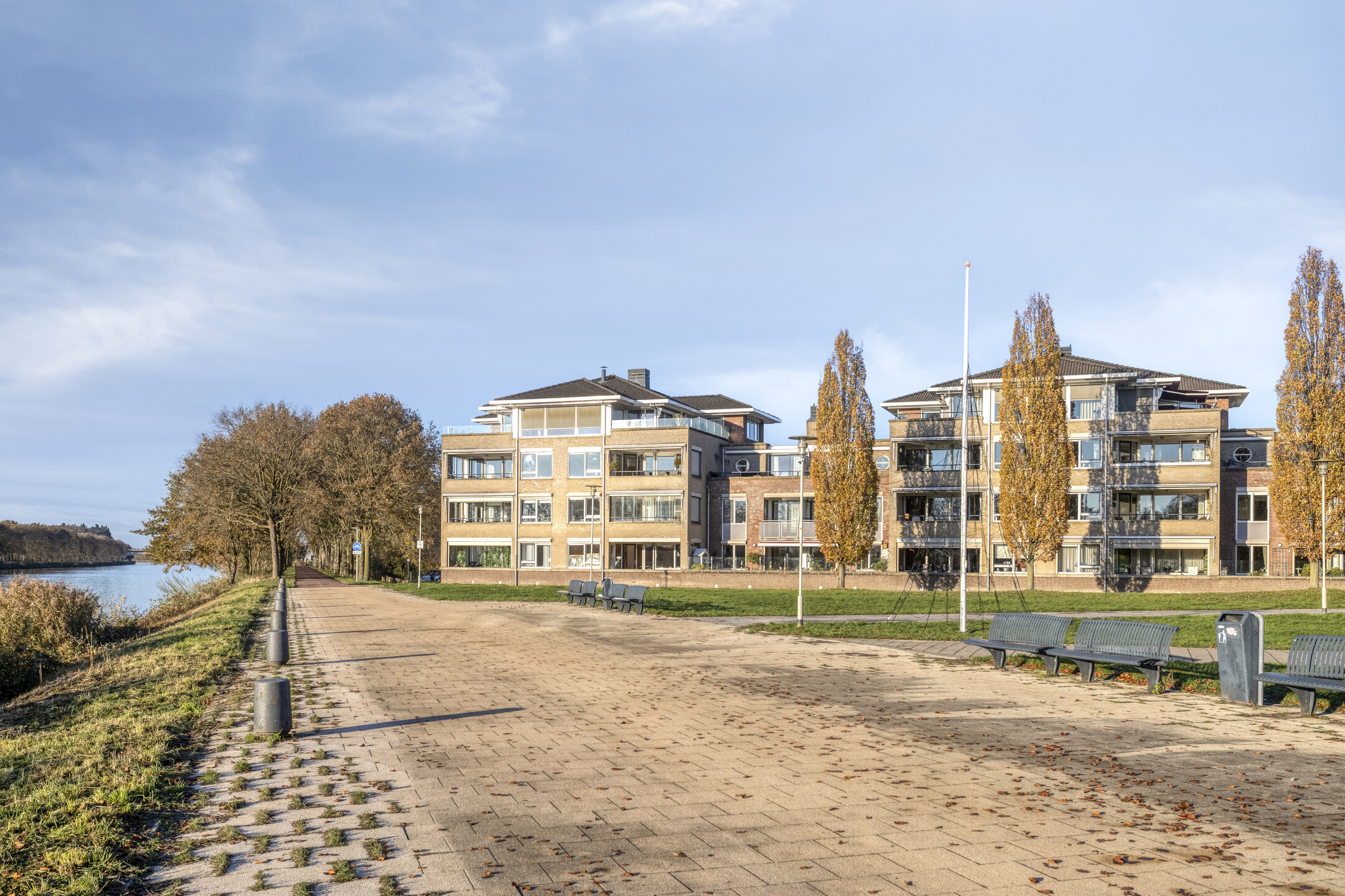 MN11810-18816-255207210